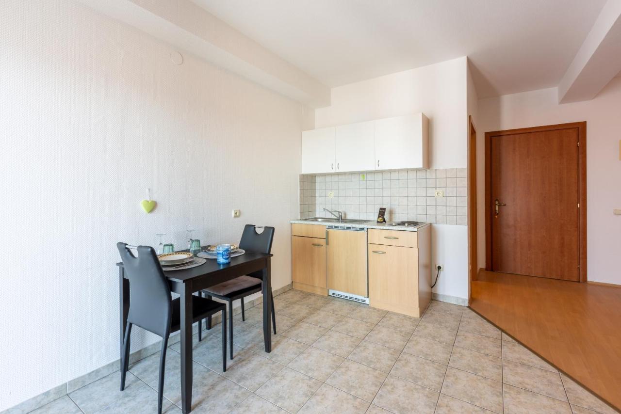 Apartments Antonija ซริกเวนิซา ภายนอก รูปภาพ
