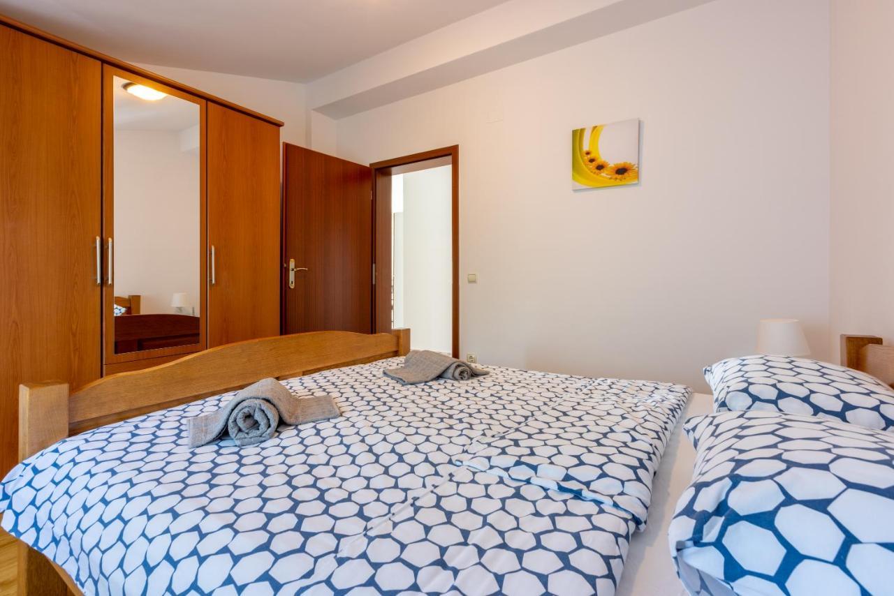 Apartments Antonija ซริกเวนิซา ภายนอก รูปภาพ