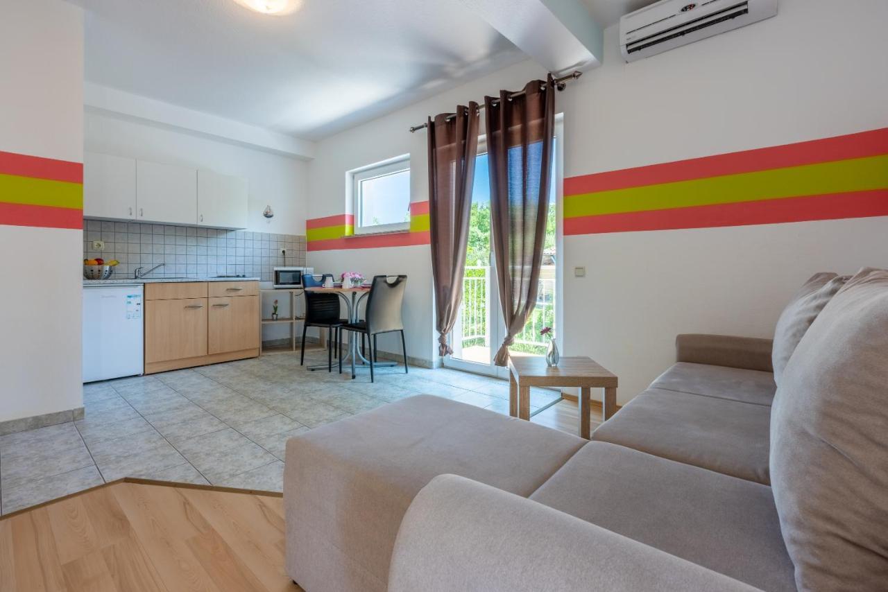 Apartments Antonija ซริกเวนิซา ภายนอก รูปภาพ