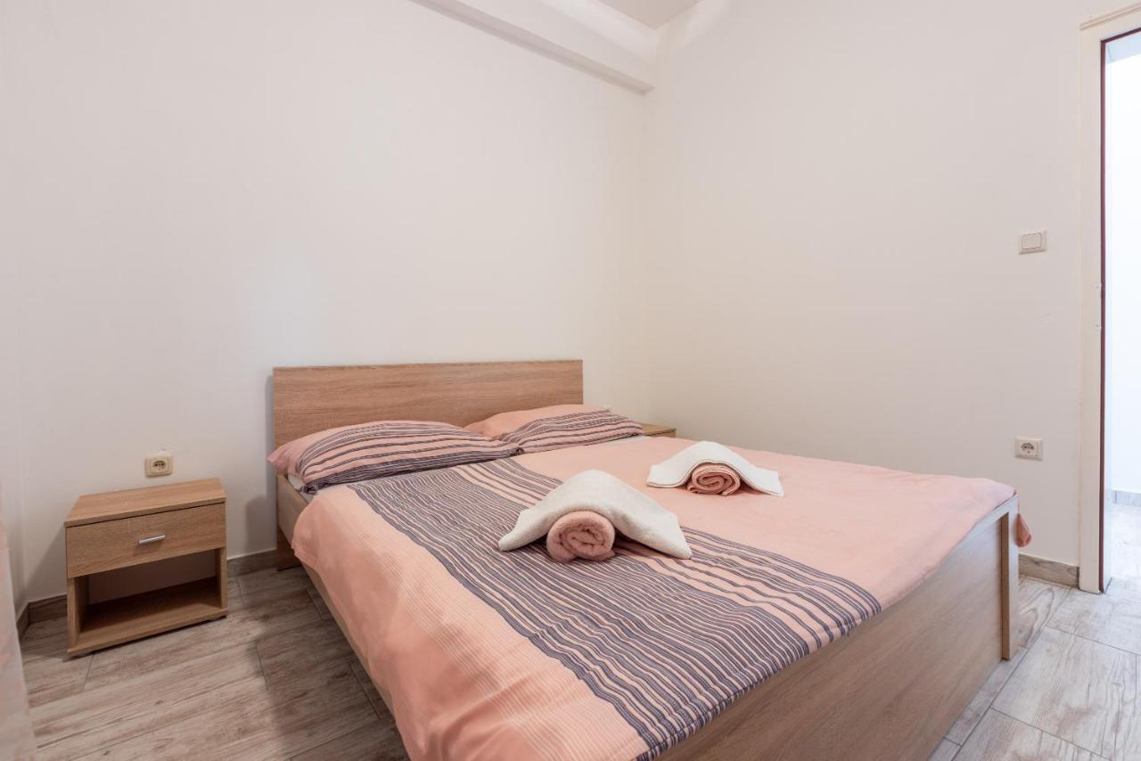 Apartments Antonija ซริกเวนิซา ภายนอก รูปภาพ